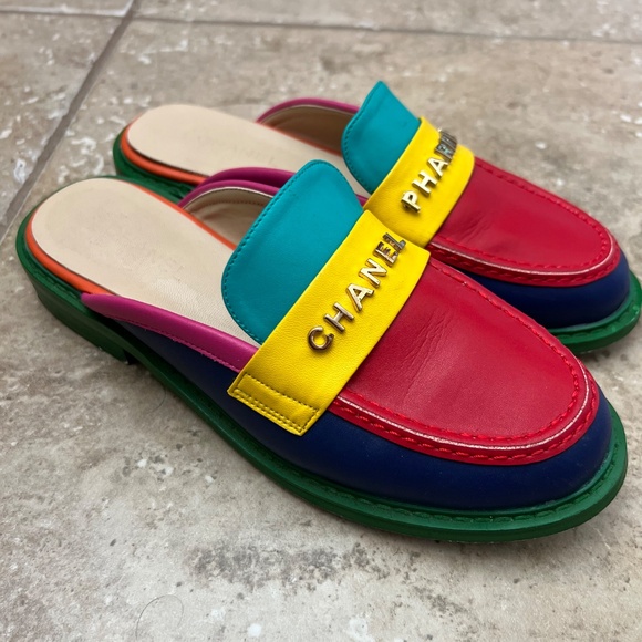 Chanel x Pharrell Slip Ons - Picture 2 of 7